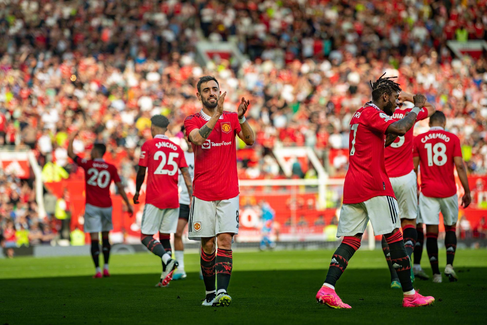 于一名年轻 于一名年轻